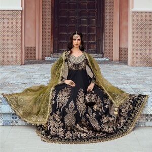Maria B Inspired Black Gold Embroidered Formal Dress + Dupatta 💚
